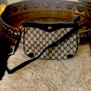 Gucci Vintage Shoulder purse Rare